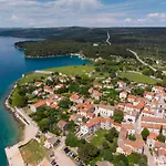 Semesterbostad At In Osor, Cres Osor