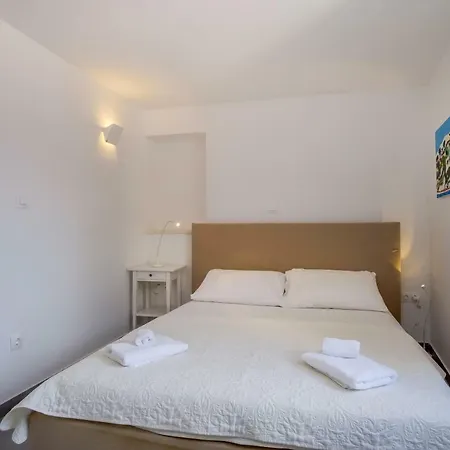 Ferienhaus At In Osor, Cres Osor
