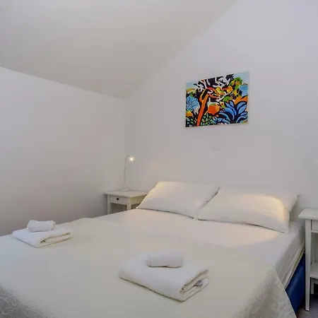 At In Osor, Cres Tatil Evi Osor