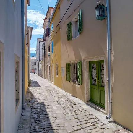 At In Osor, Cres * Osor