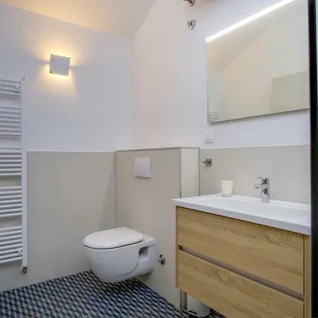 At In Osor, Cres Osor